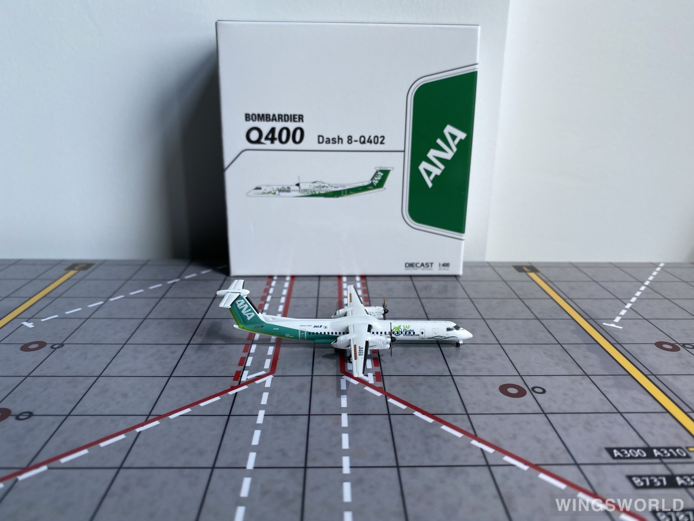 JC Wings 1:400 SA4037 ANA 全日空 Bombardier Dash 8-400 JA461A