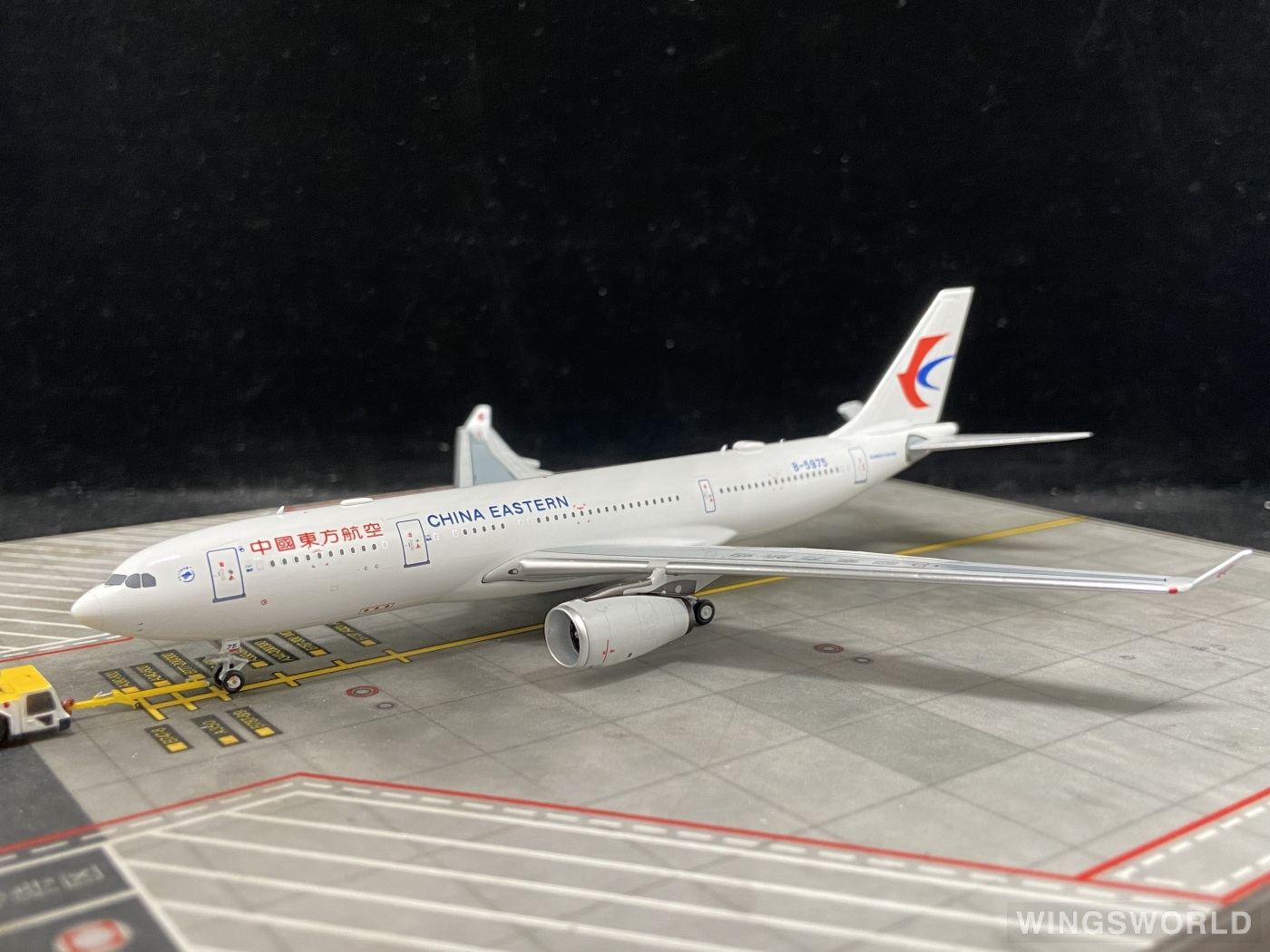 NGmodels 1:400 NG61047 China Eastern 中国东方航空 Airbus A330-200 B-5975
