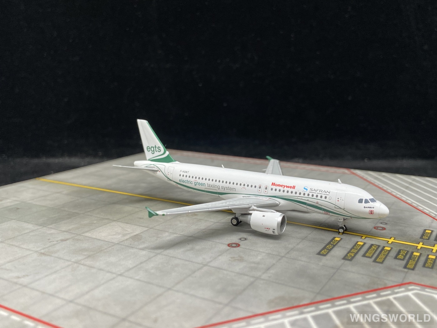 JC Wings 1:400 XX4213 Safran 赛峰 Airbus A320 F-HGNT