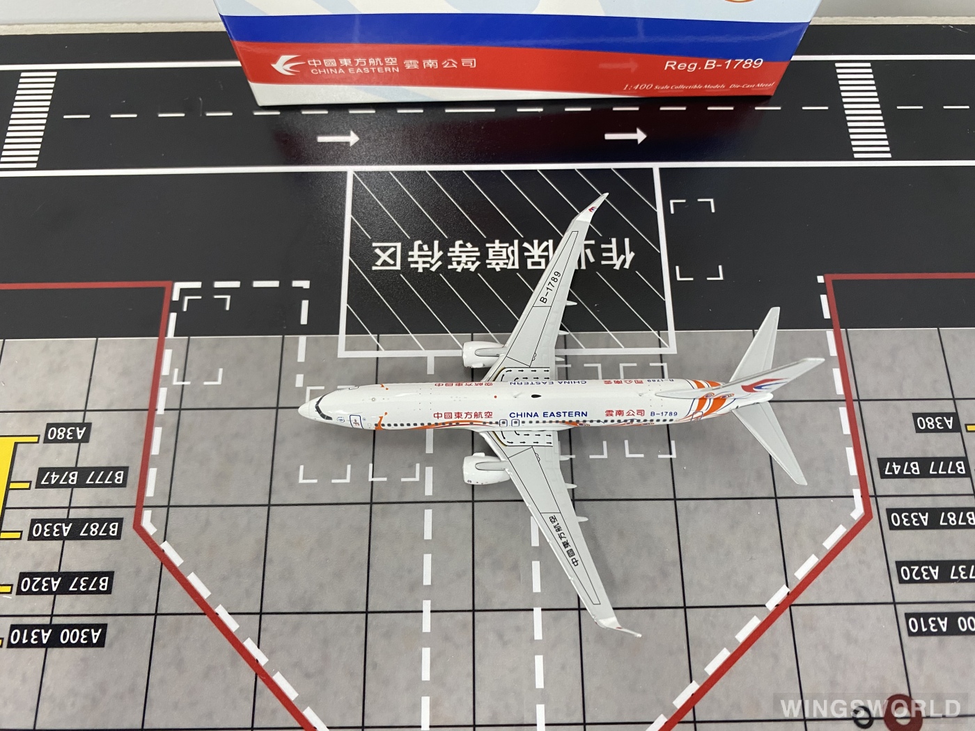 NGmodels 1:400 NG58233 China Eastern 中国东方航空 Boeing 737-800 B-1789