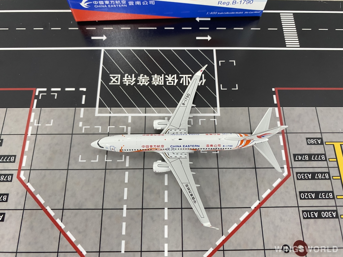 NGmodels 1:400 NG58235 China Eastern 中国东方航空 Boeing 737-800 B-1790