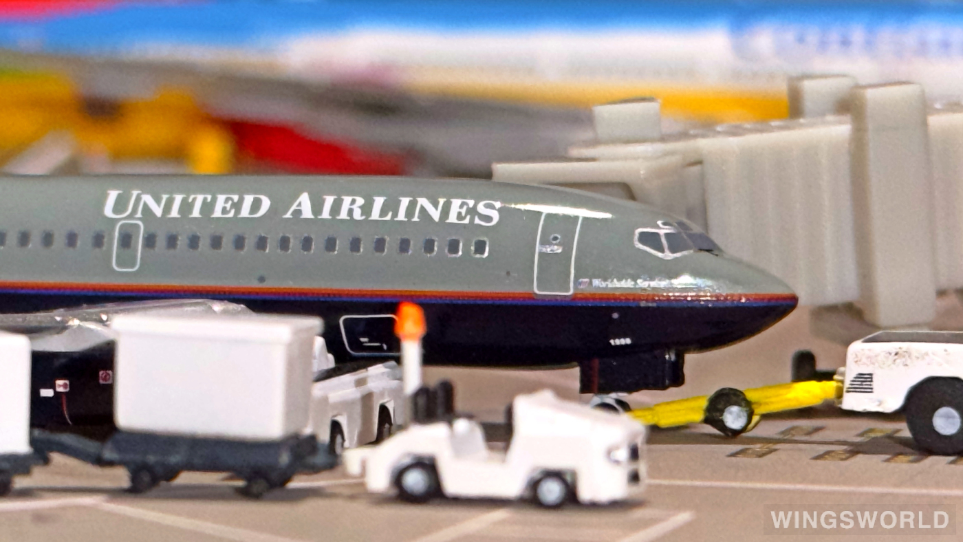 AeroClassics 1:400 AC411277 United Airlines 美国联合航空 Boeing 737-200 N998UA