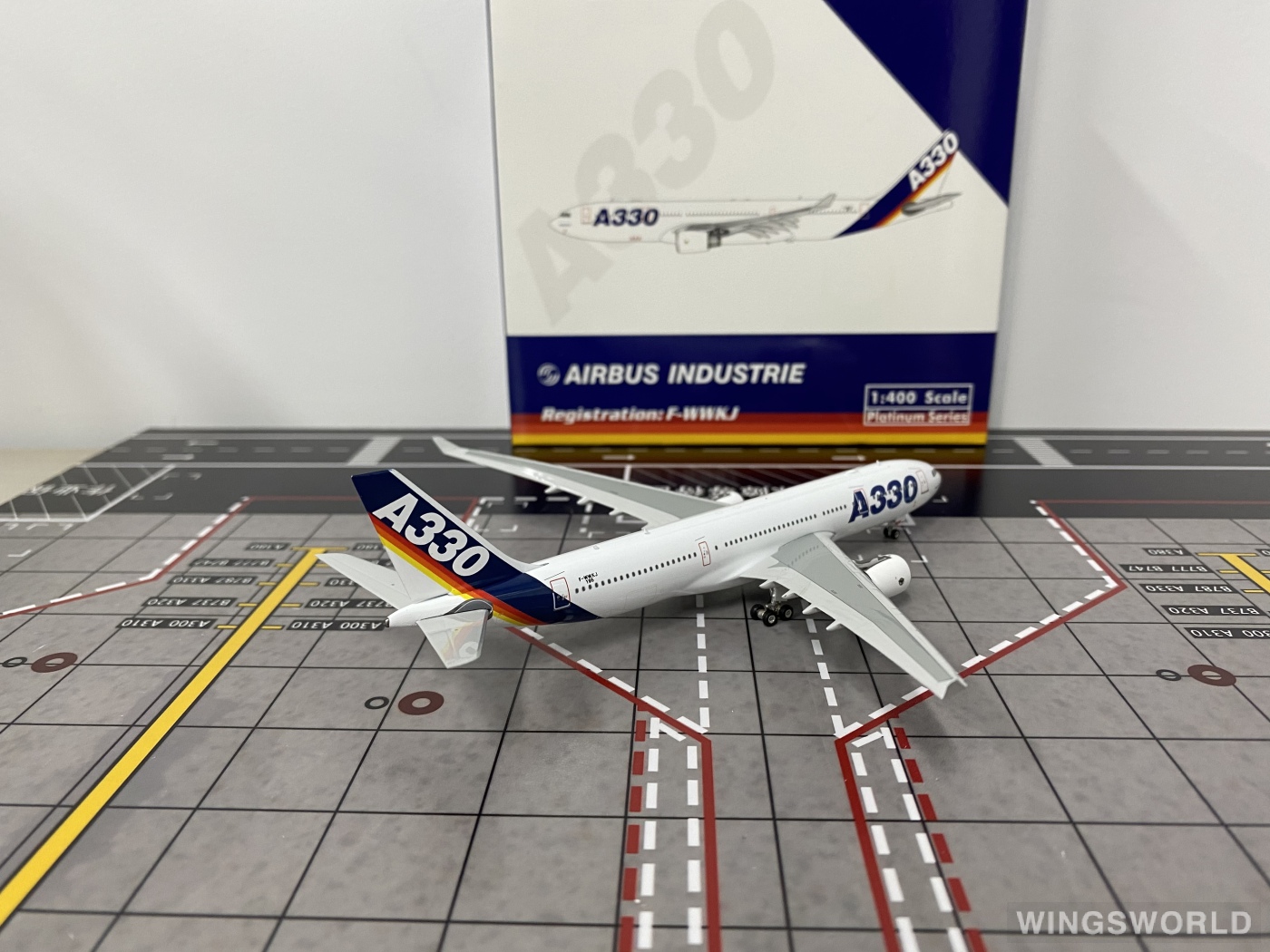 Phoenix 1:400 PH11918 Airbus 空中客车 Airbus A330-200 F-WWKJ