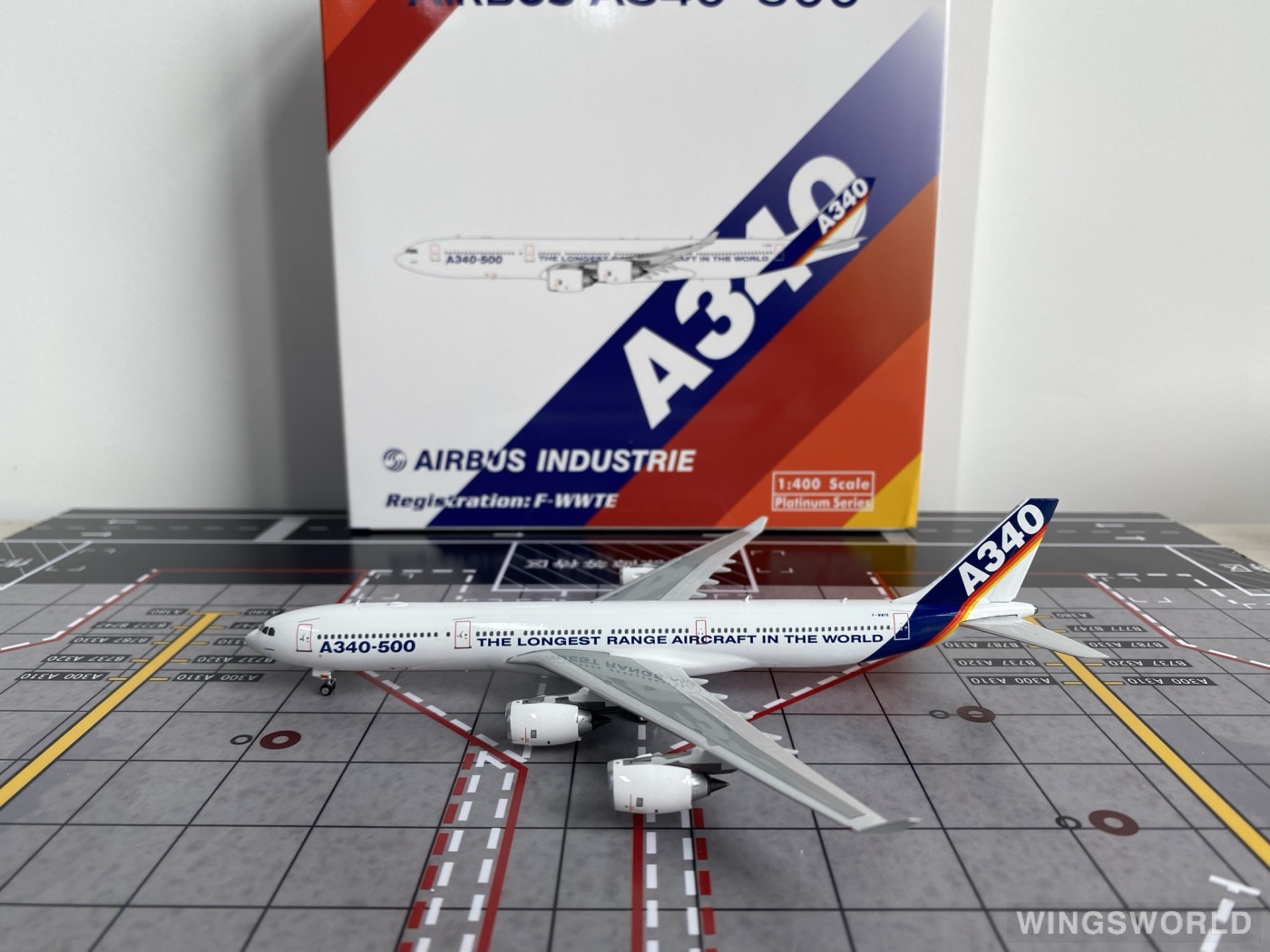 Phoenix 1:400 PH11915 Airbus 空中客车 Airbus A340-500 F-WWTE
