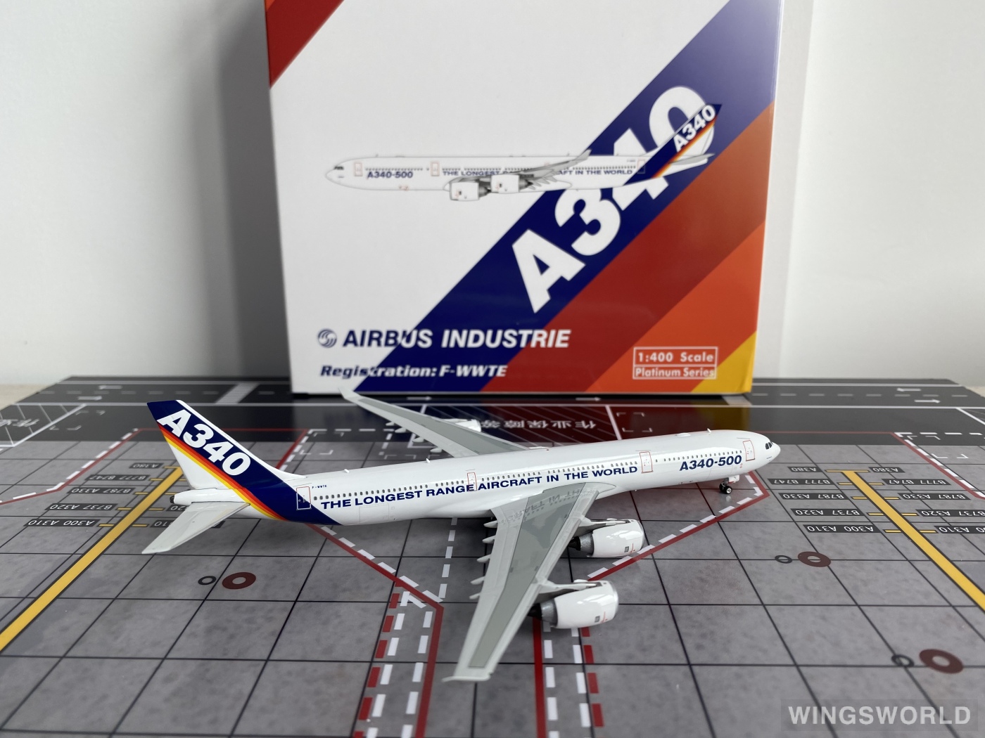 Phoenix 1:400 PH11915 Airbus 空中客车 Airbus A340-500 F-WWTE