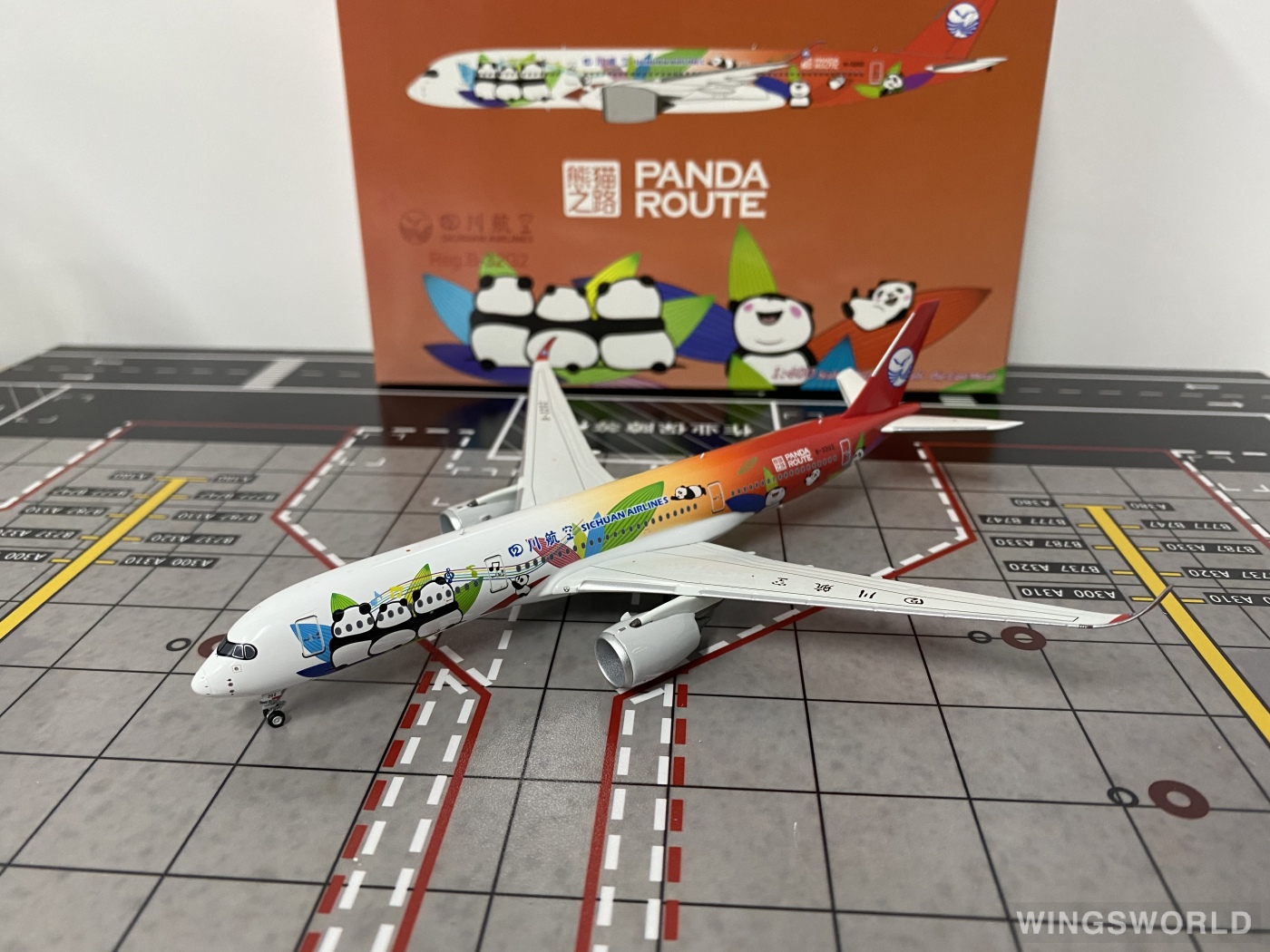 NGmodels 1:400 NG39081 Sichuan Airlines 四川航空 Airbus A350-900 B-32G2