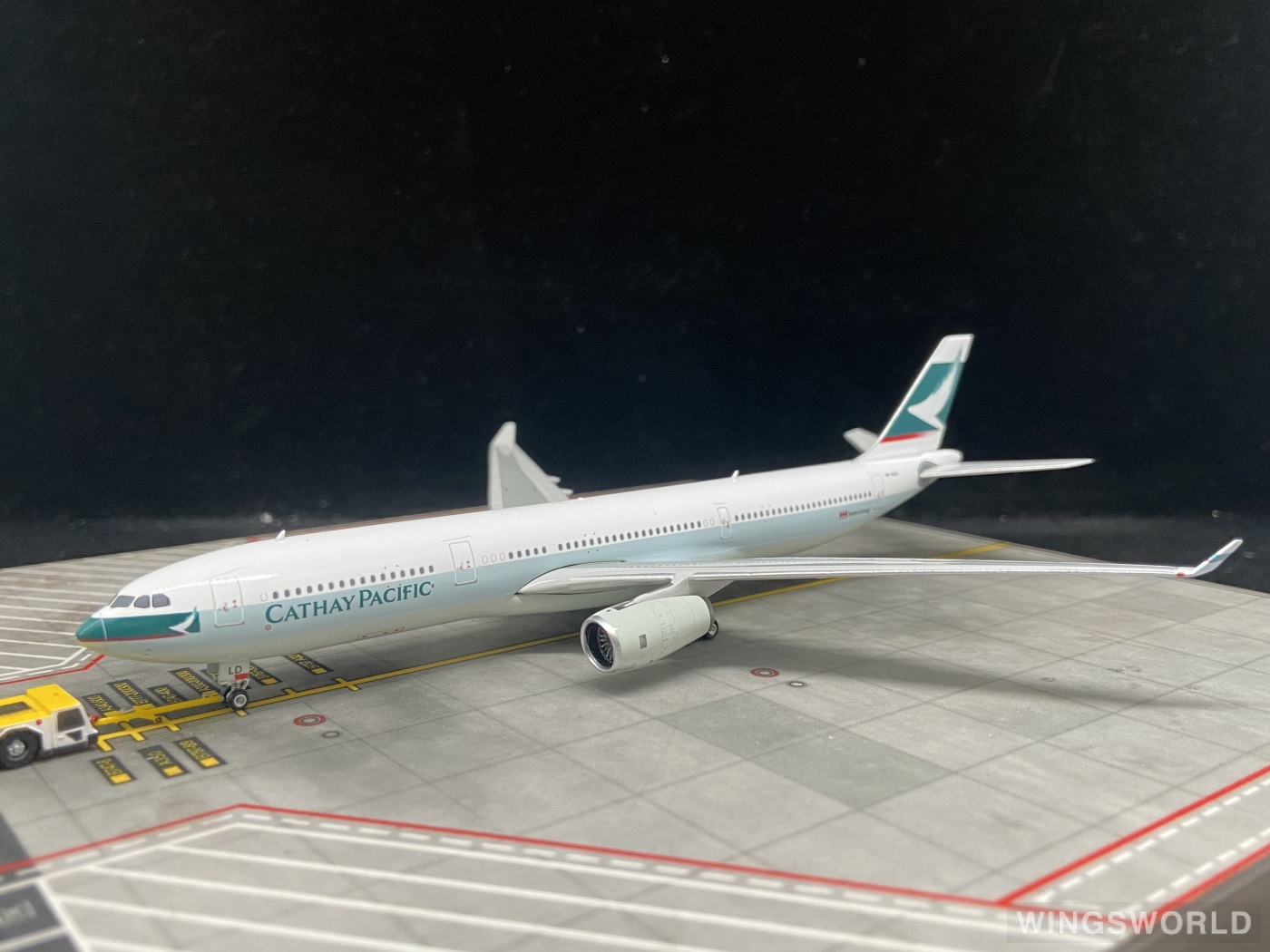 Phoenix 1:400 PH04595 Cathay Pacific 国泰航空 Airbus A330-300 VR-HLD