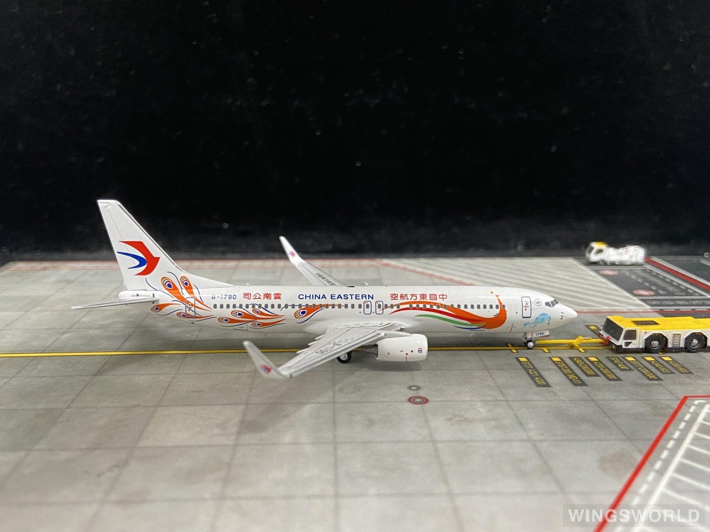 NGmodels 1:400 NG58235 China Eastern 中国东方航空 Boeing 737-800 B-1790