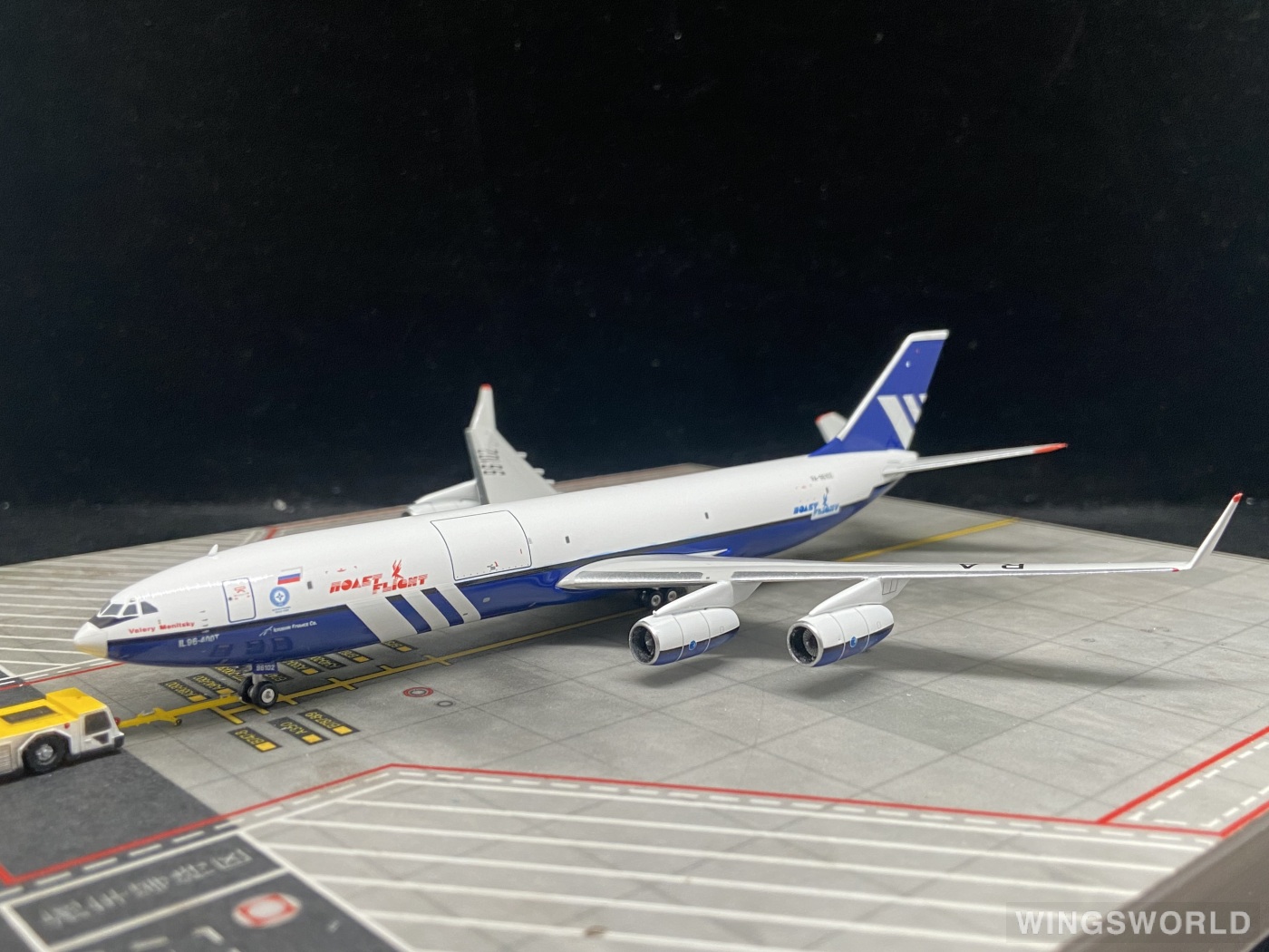 Phoenix 1:400 PH11914 Polet Airlines Ilyushin Il-96 RA-96102