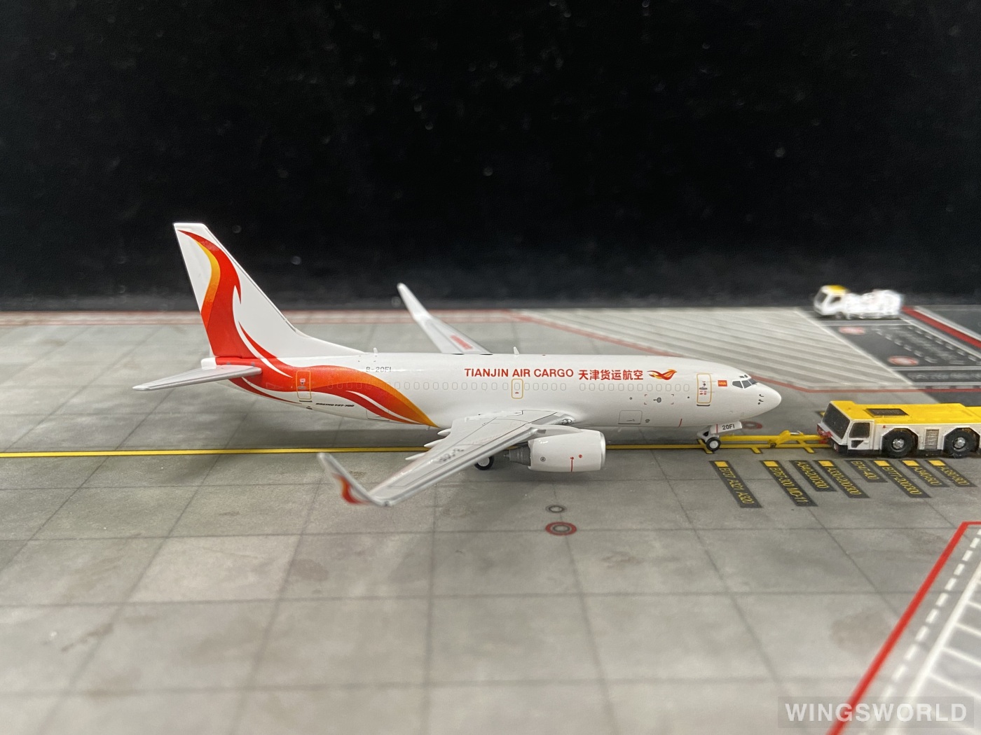 YU MODEL 1:400 YU77002 Tianjin Airlines 天津航空 Boeing 737-700 B-20F1