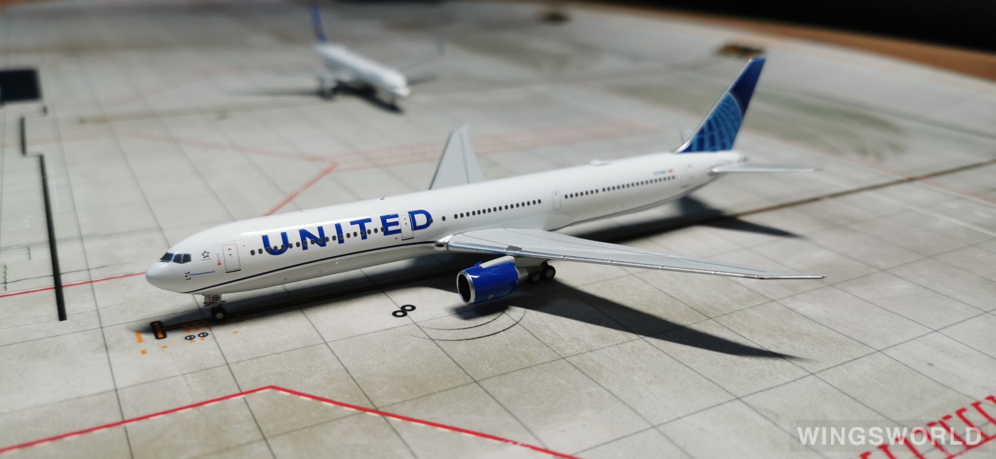 NGmodels 1:400 NG18001 United Airlines 美国联合航空 Boeing 767-400 N77066