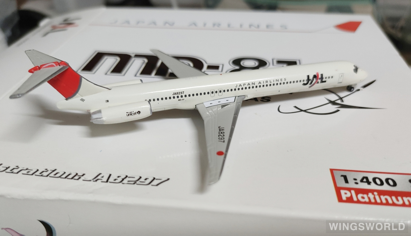 Phoenix 1:400 PH10215 Japan Airlines 日本航空 McDonnell Douglas MD-81 JA8297