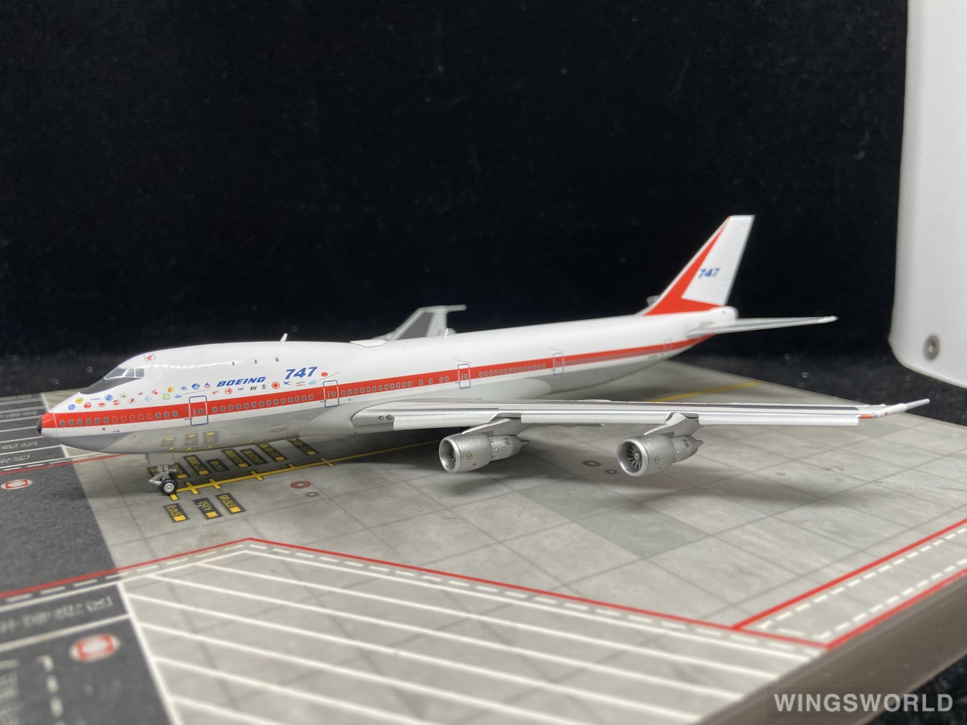 HX Model 1:400 B550101F Boeing 波音公司 Boeing 747-100 N7470