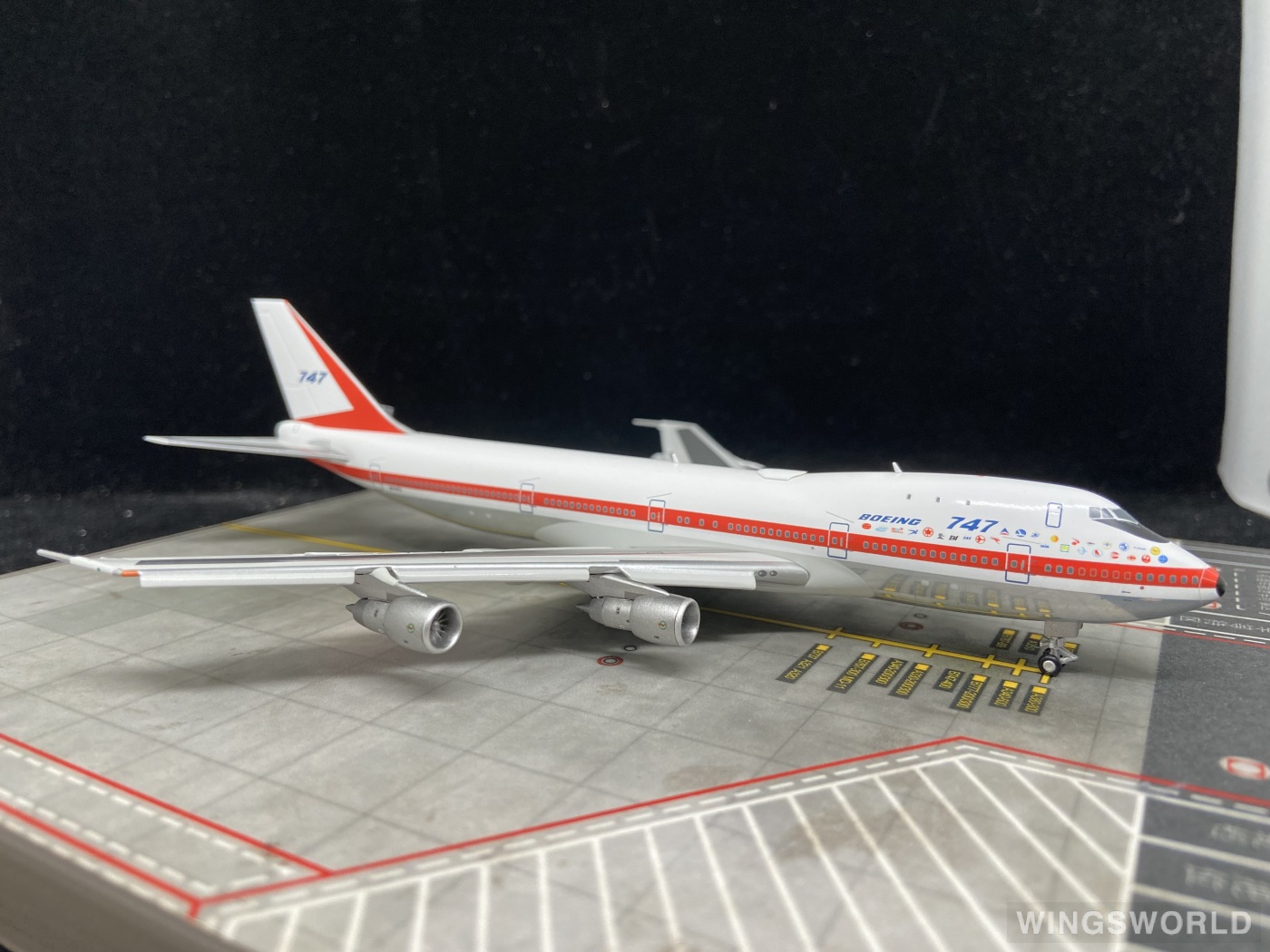 HX Model 1:400 B550101F Boeing 波音公司 Boeing 747-100 N7470