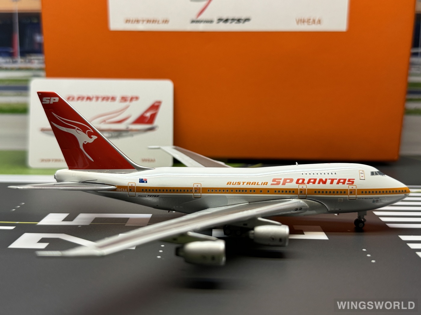 JC Wings 1:400 EW474S005 Qantas 澳洲航空 Boeing 747SP VH-EAA