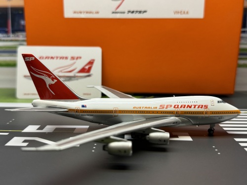 EW474S005 Qantas 澳洲航空Boeing 747SP VH-EAA JC Wings 1:400