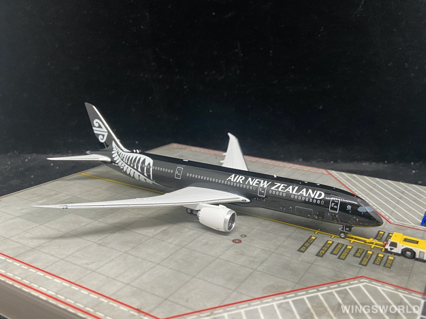 Phoenix 1:400 PH10936 Air New Zealand 新西兰航空 Boeing 787-9 ZK-NZE