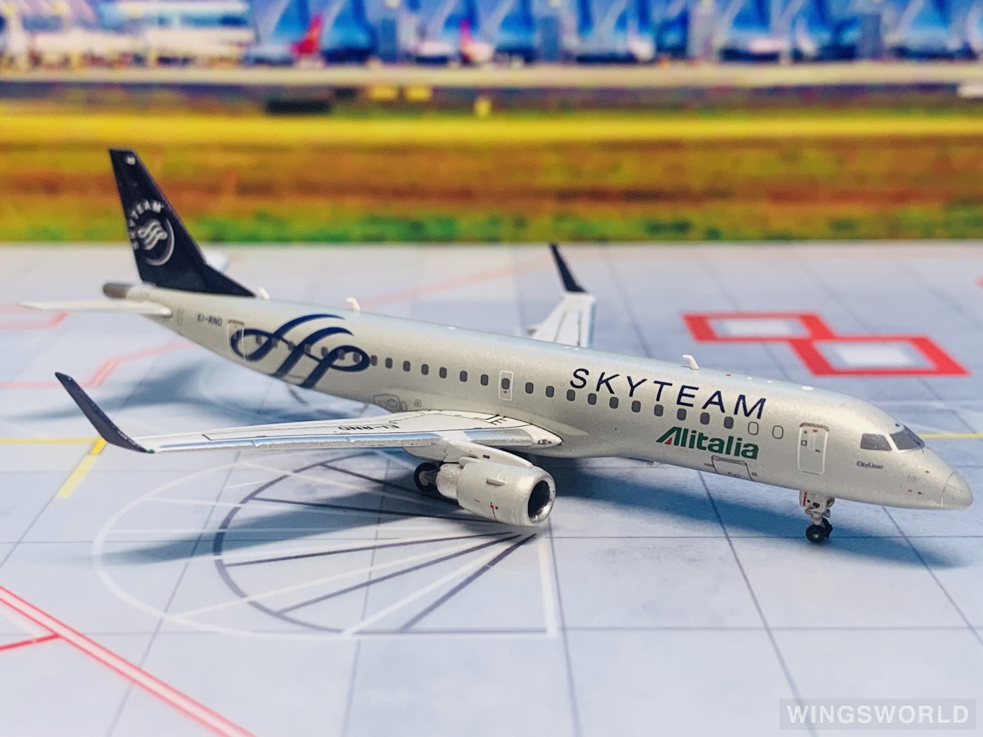 JC Wings 1:400 XX40062 Alitalia 意大利航空 Embraer ERJ-190 EI-RND