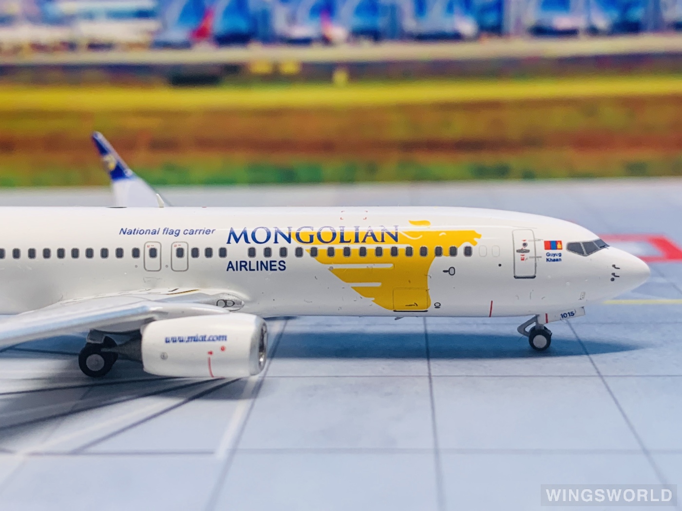 Pandamodel 1:400 202230 MIAT Mongolian Airlines 蒙古航空 Boeing 737-800 JU-1015