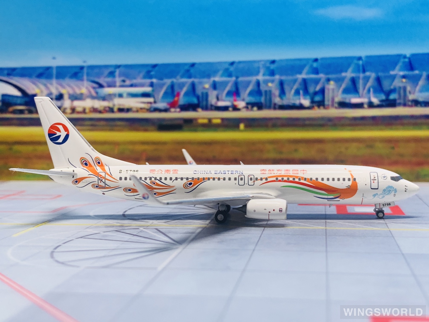 NGmodels 1:400 NG58230 China Eastern 中国东方航空 Boeing 737-800 B-5796