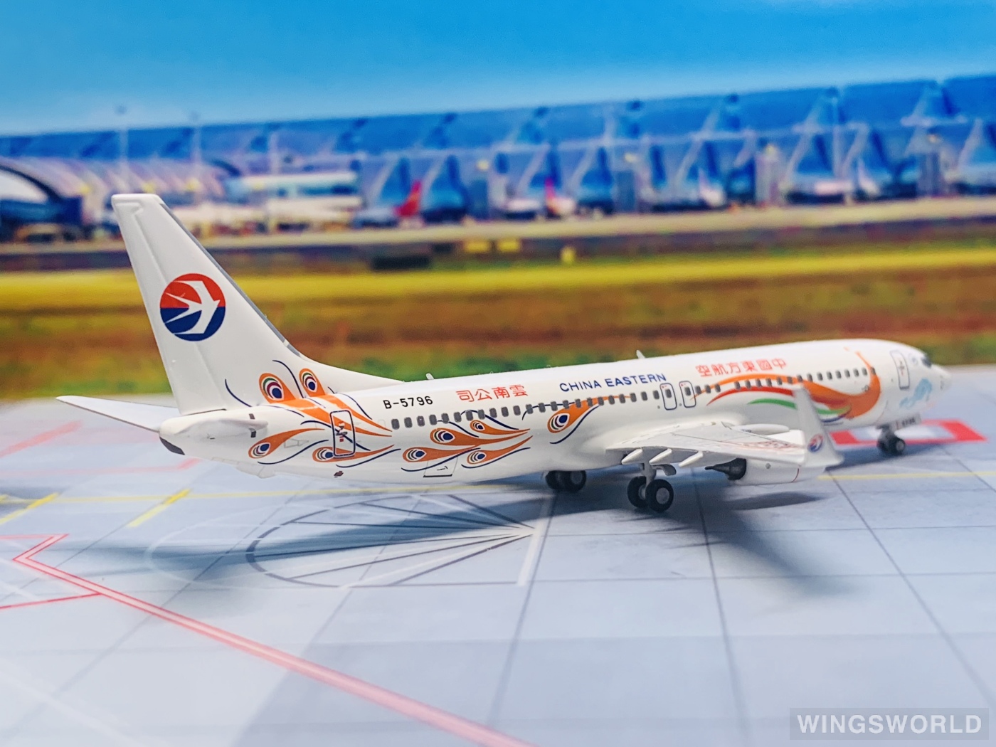 NGmodels 1:400 NG58230 China Eastern 中国东方航空 Boeing 737-800 B-5796
