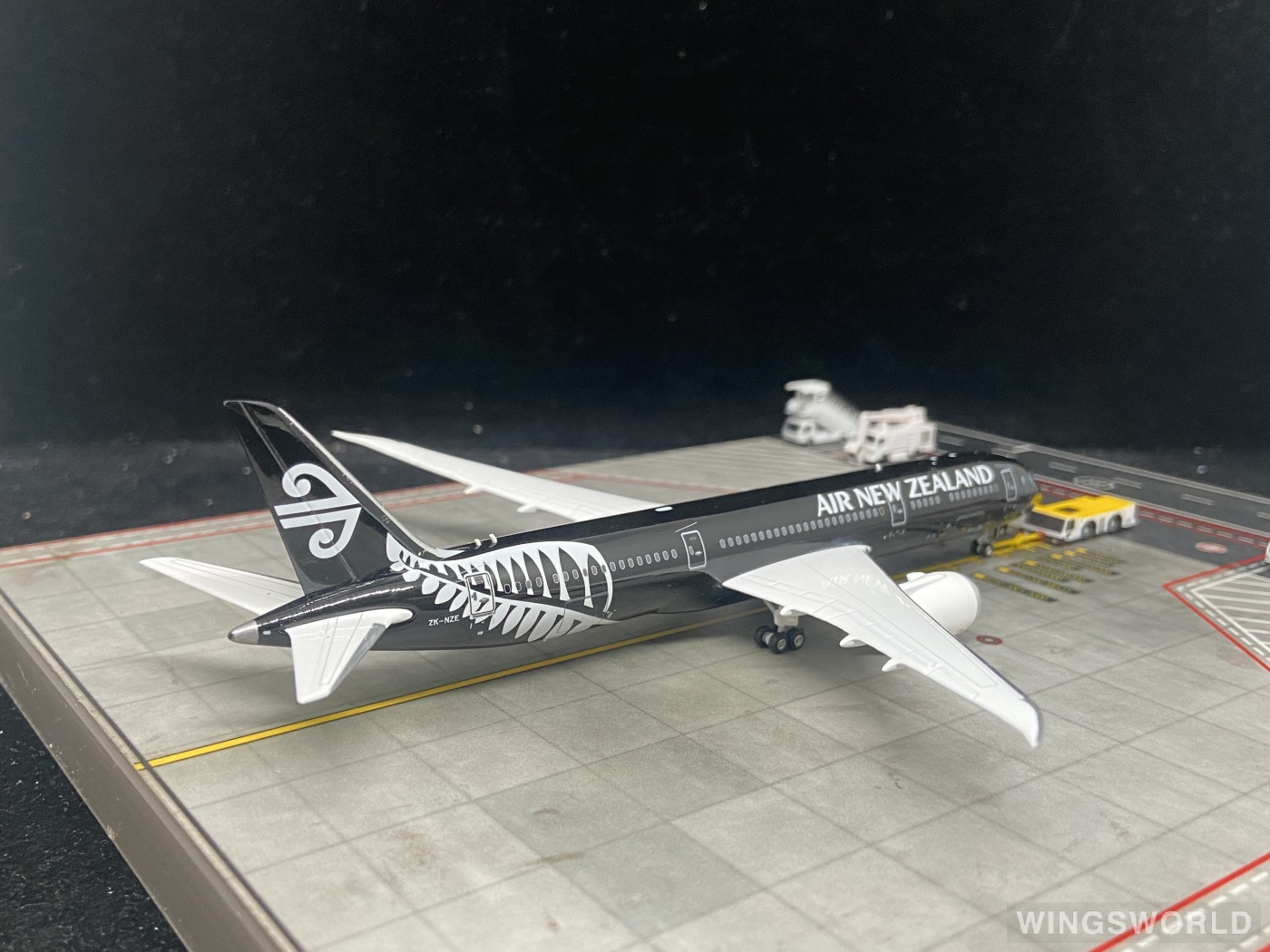 Phoenix 1:400 PH10936 Air New Zealand 新西兰航空 Boeing 787-9 ZK-NZE