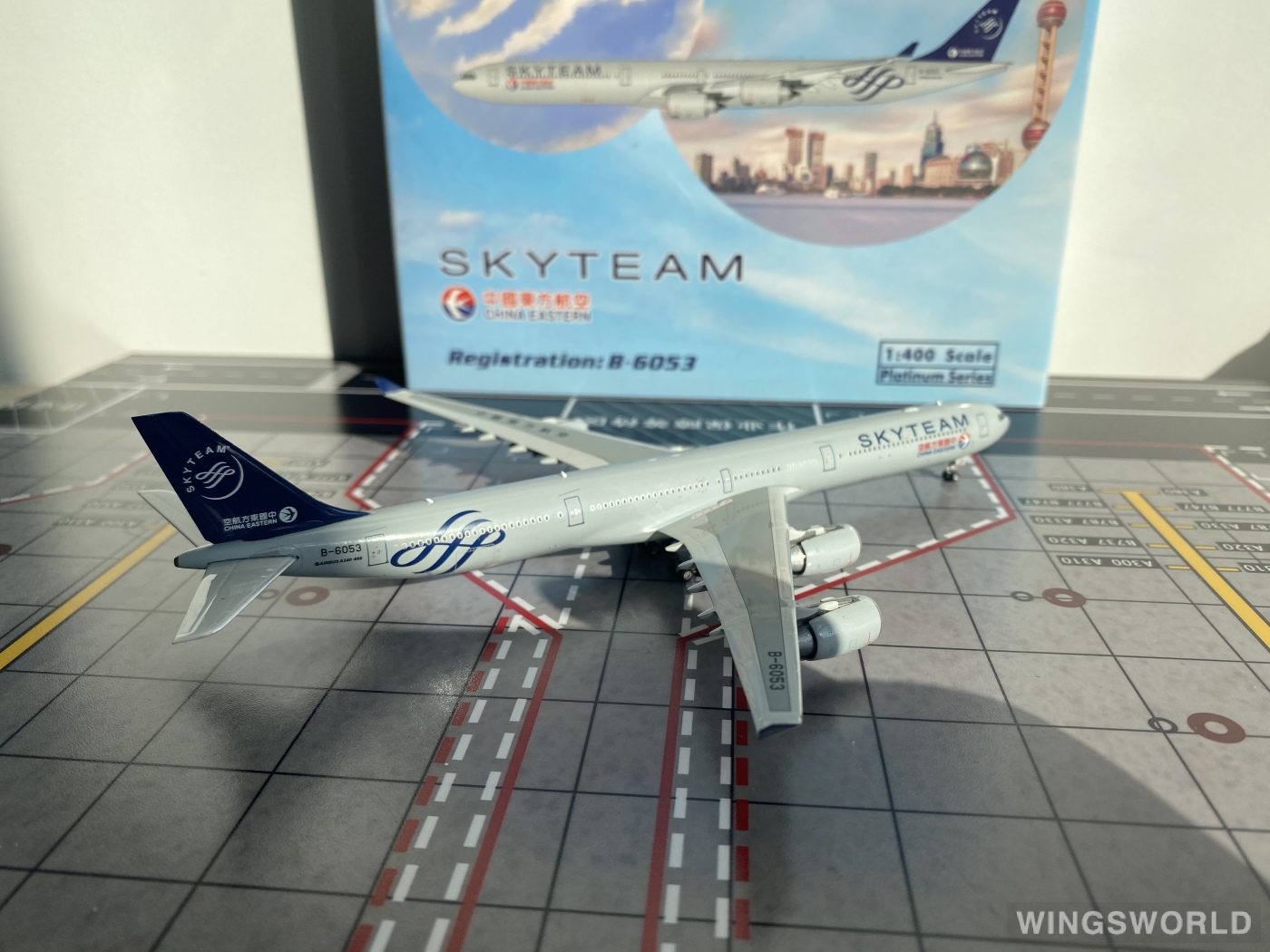 Phoenix 1:400 PH11931 China Eastern 中国东方航空 Airbus A340-600 B-6053