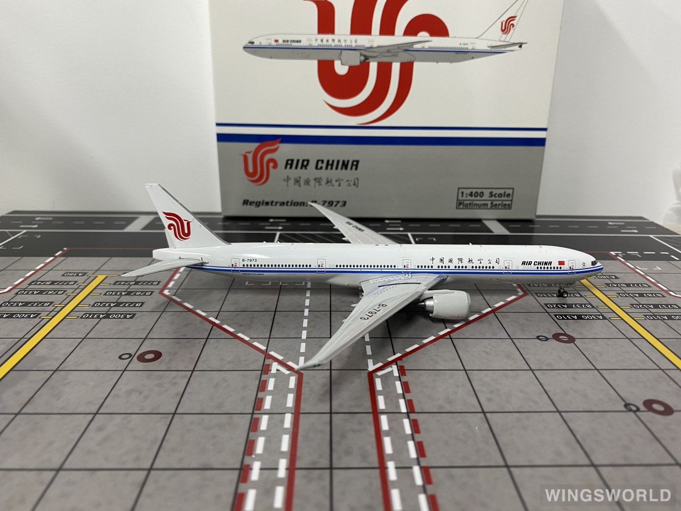 Phoenix 1:400 PH11932 Air China 中国国际航空 Boeing 777-300ER B-7973