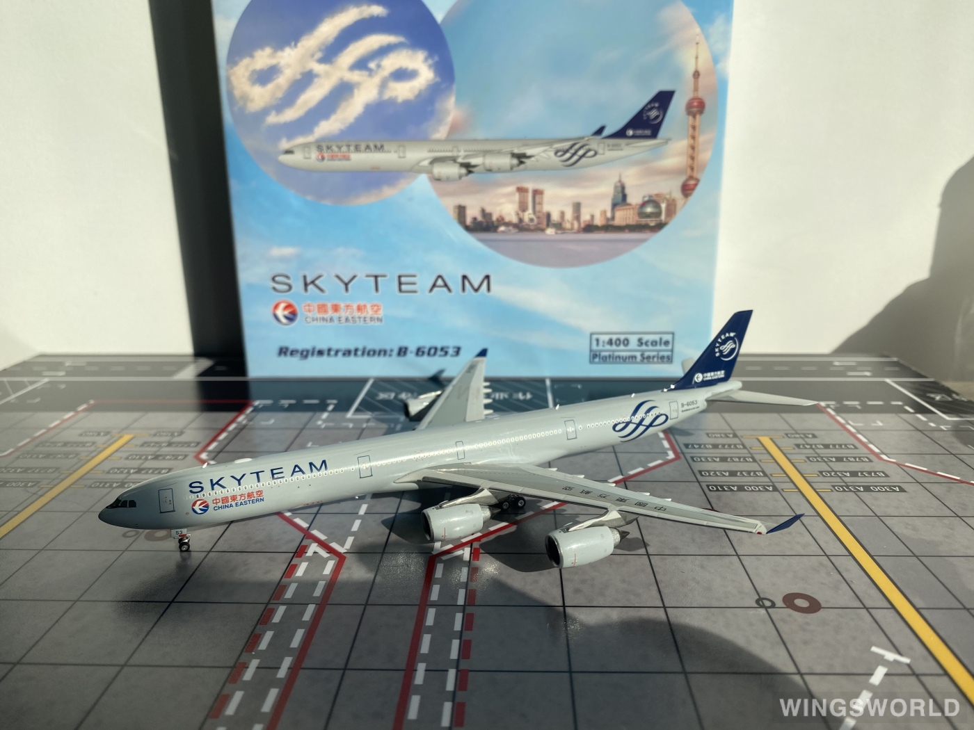 Phoenix 1:400 PH11931 China Eastern 中国东方航空 Airbus A340-600 B-6053