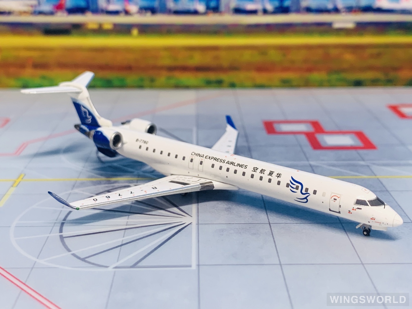 JC Wings 1:400 KD4083 China Express Airlines 华夏航空 Bombardier CRJ900 B-7760