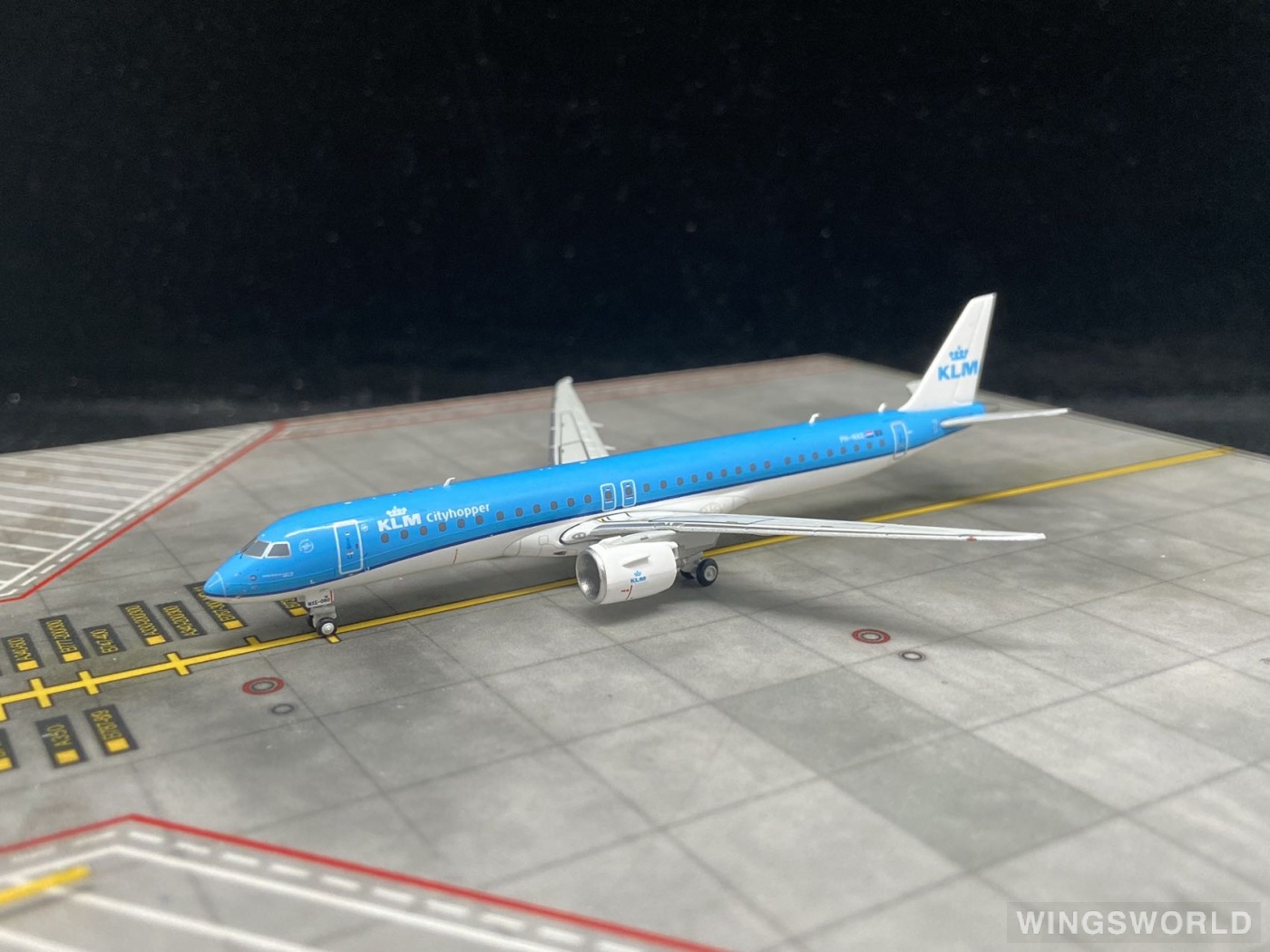 Geminijets 1:400 GJKLM2197 KLM 荷兰皇家航空 Embraer ERJ-195 PH-NXE