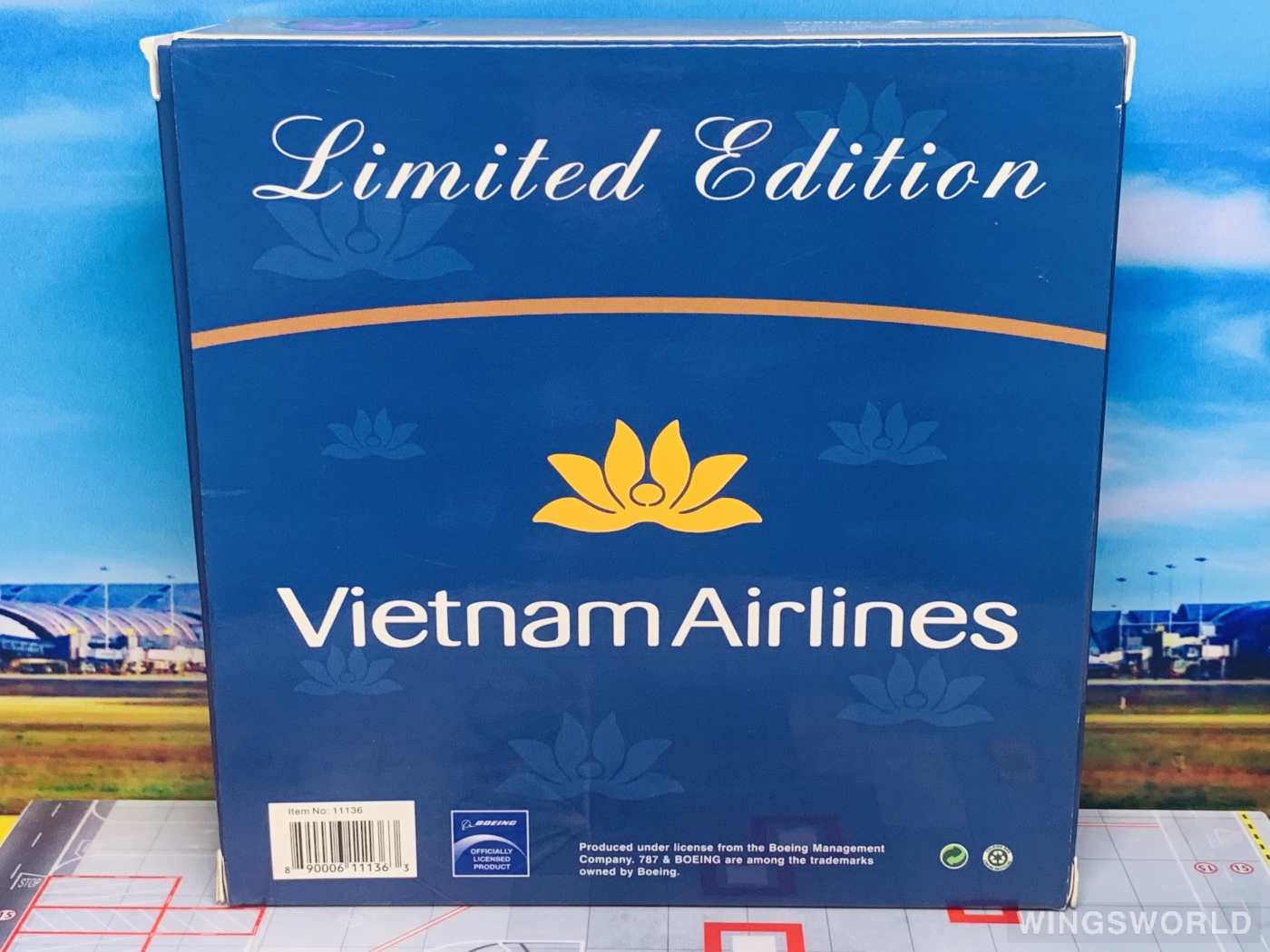 Phoenix 1:400 PH11136 Vietnam Airlines 越南航空 Boeing 787-9 VNA861