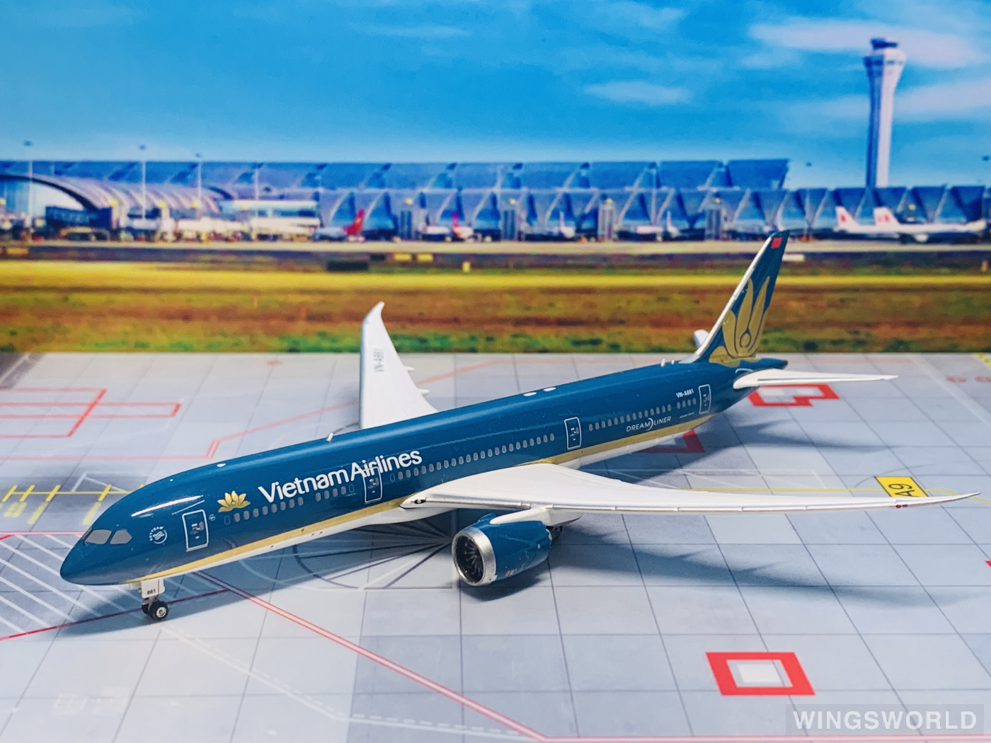 Phoenix 1:400 PH11136 Vietnam Airlines 越南航空 Boeing 787-9 VNA861