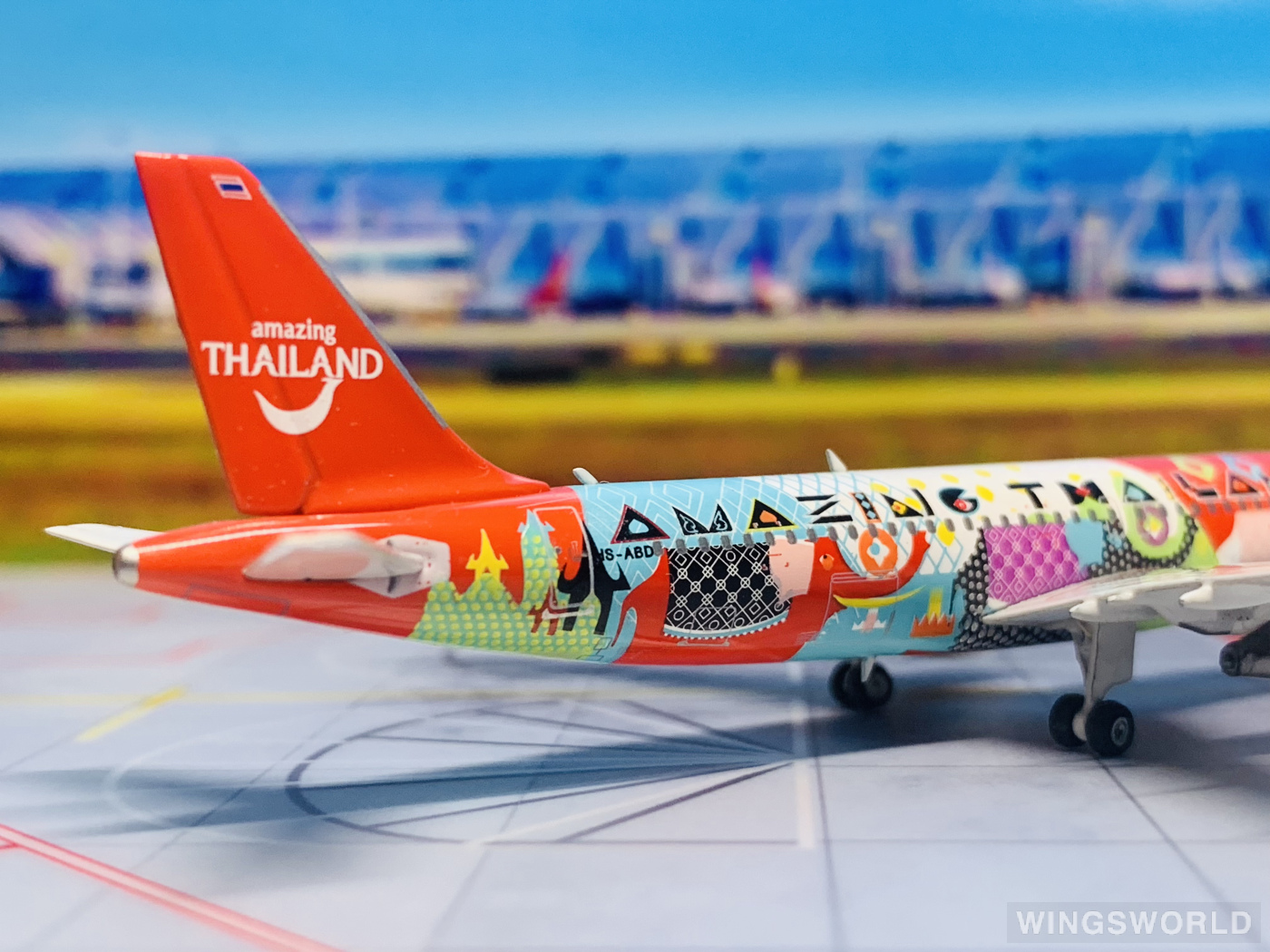 Phoenix 1:400 PH11453 AirAsia 亚洲航空 Airbus A320 HS-ABD