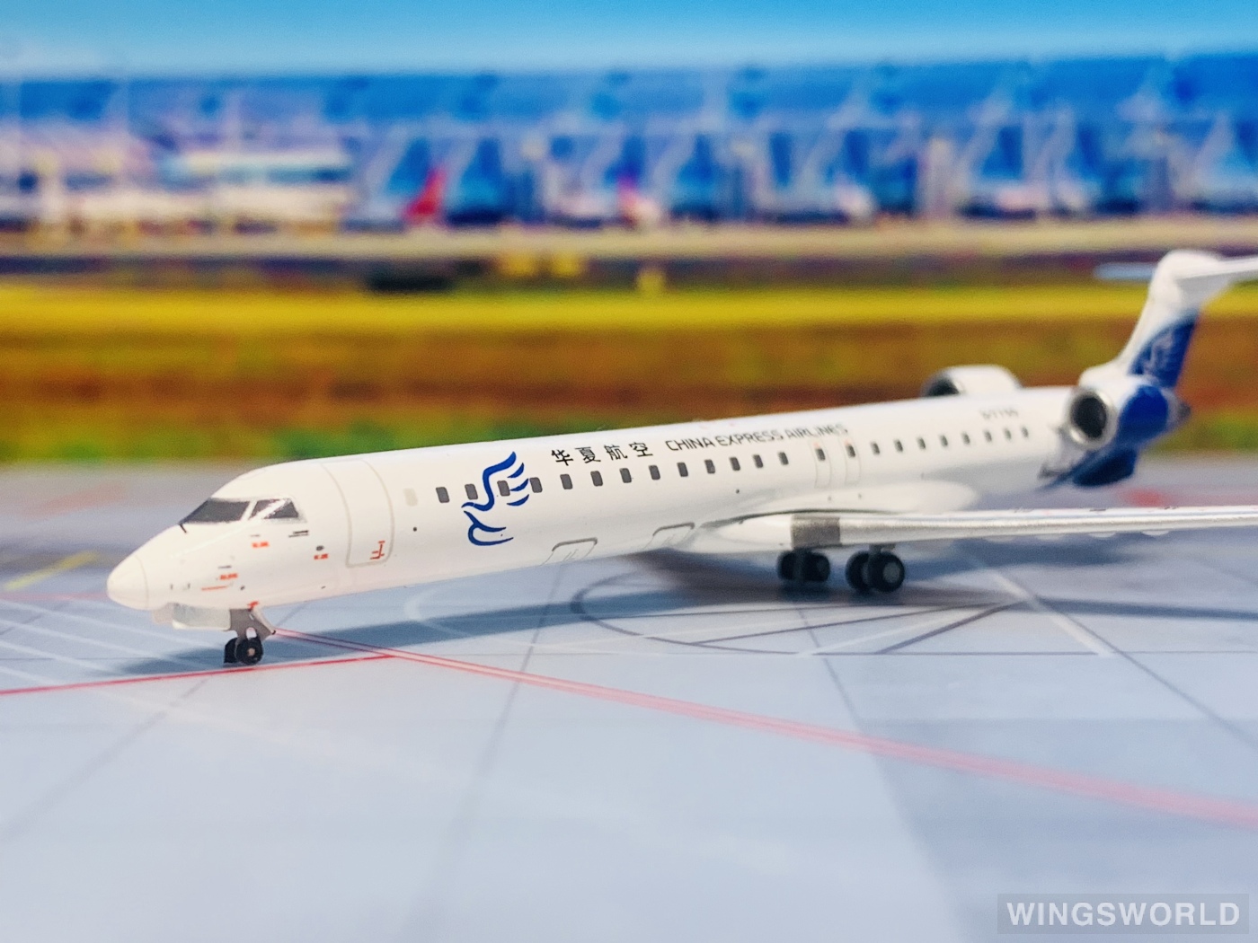 JC Wings 1:400 KD4083 China Express Airlines 华夏航空 Bombardier CRJ900 B-7760