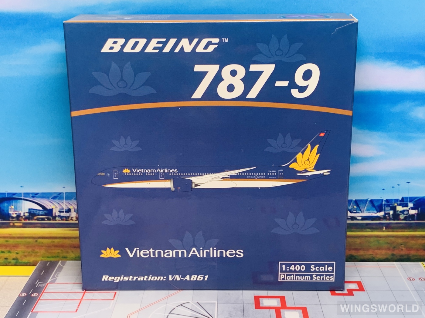 Phoenix 1:400 PH11136 Vietnam Airlines 越南航空 Boeing 787-9 VNA861