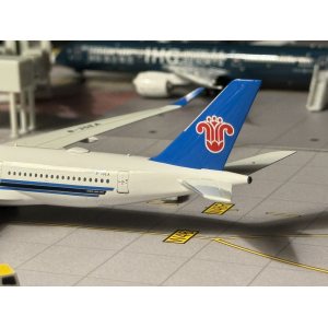 China Southern 中国南方航空 Airbus A350-900 B-30EA  24013 南航文创 1:400