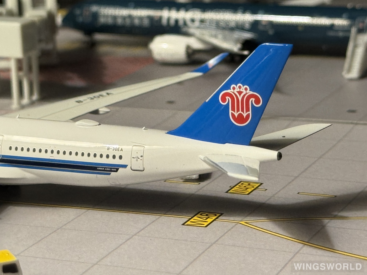 南航文创 1:400 24013 China Southern 中国南方航空 Airbus A350-900 B-30EA