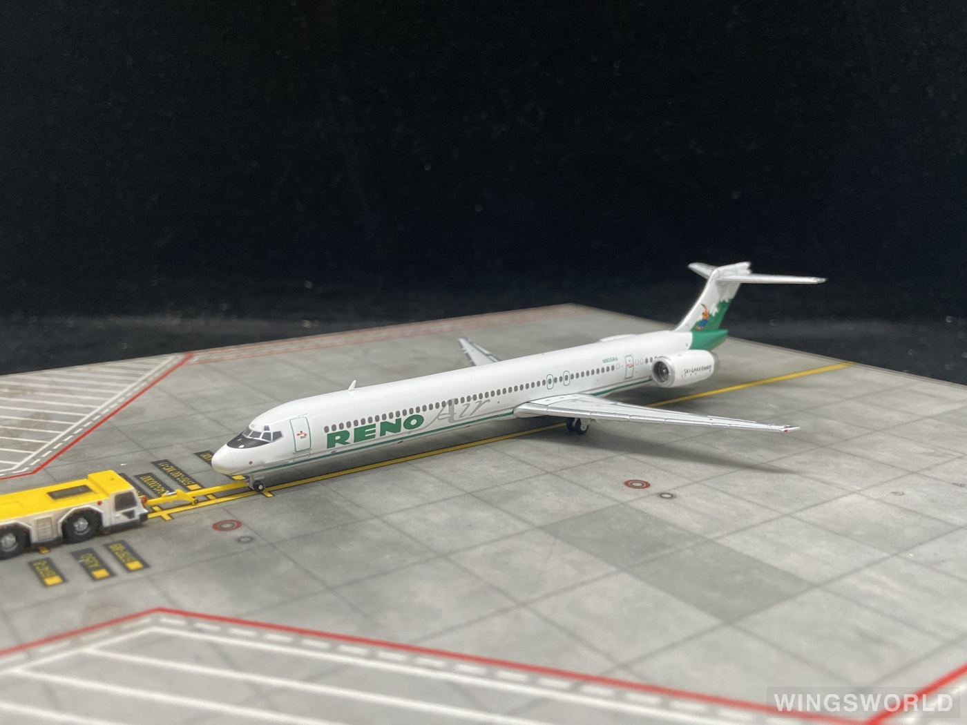 Geminijets 1:400 GJROA551 Reno Air McDonnell Douglas MD-90 N905RA