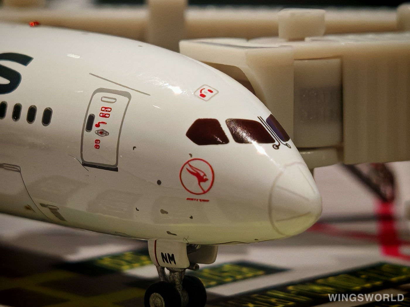 Aviation400 1:400 AV4197 Qantas 澳洲航空 Boeing 787-9 VH-ZNM