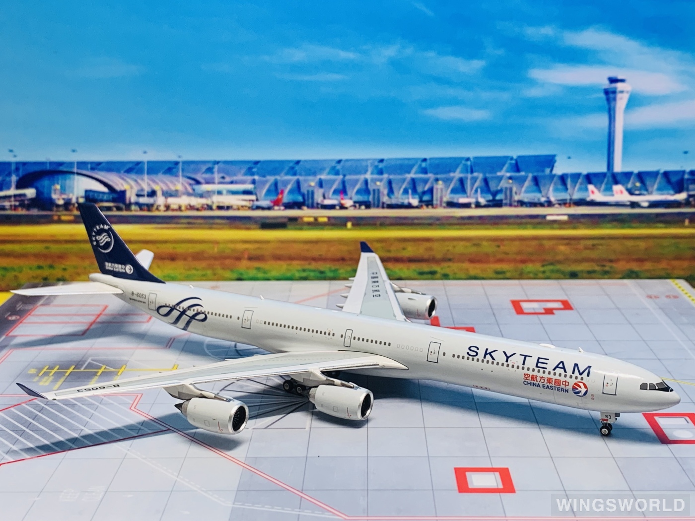 Phoenix 1:400 PH11931 China Eastern 中国东方航空 Airbus A340-600 B-6053