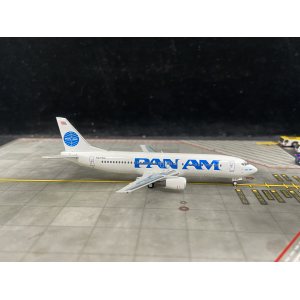 Pan Am 泛美航空 Boeing 737-400 N407KW  52308 Pandamodel 1:400