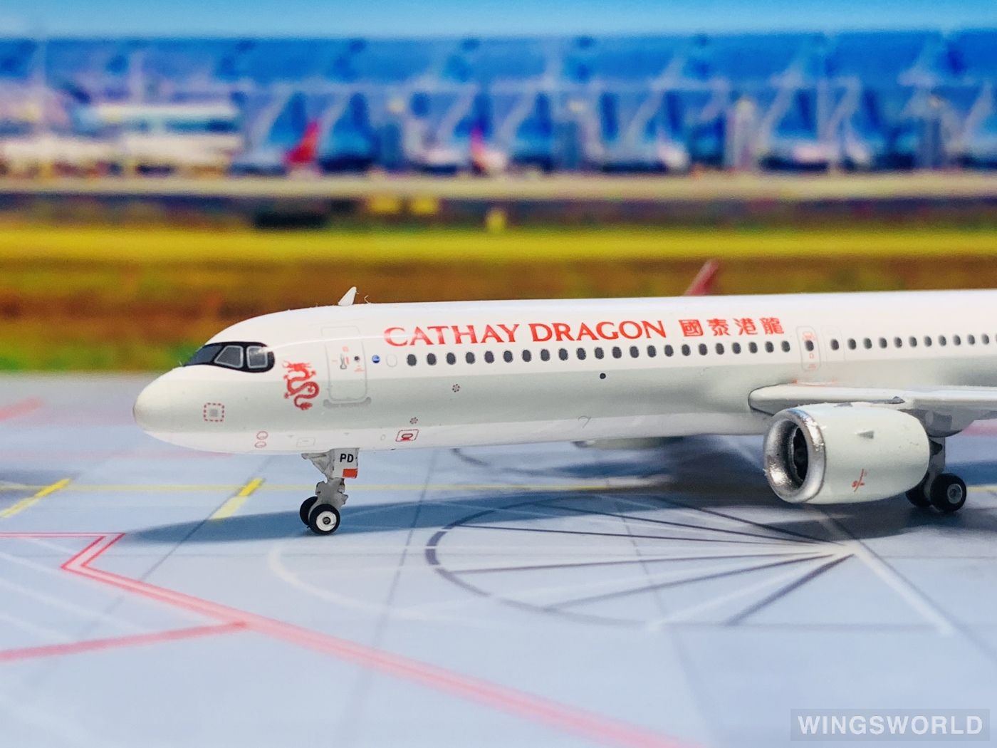 Phoenix 1:400 PH04368 Cathay Dragon 国泰港龙航空 Airbus A321neo B-HPD