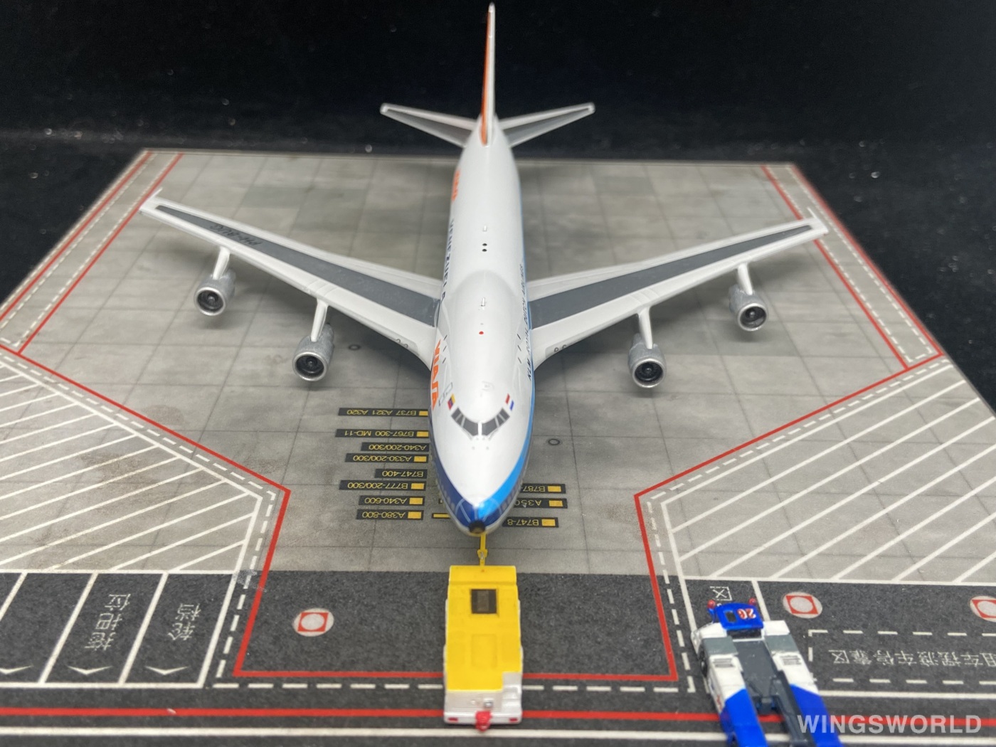 Phoenix 1:400 PH11681 KLM 荷兰皇家航空 Boeing 747-200 PH-BUG