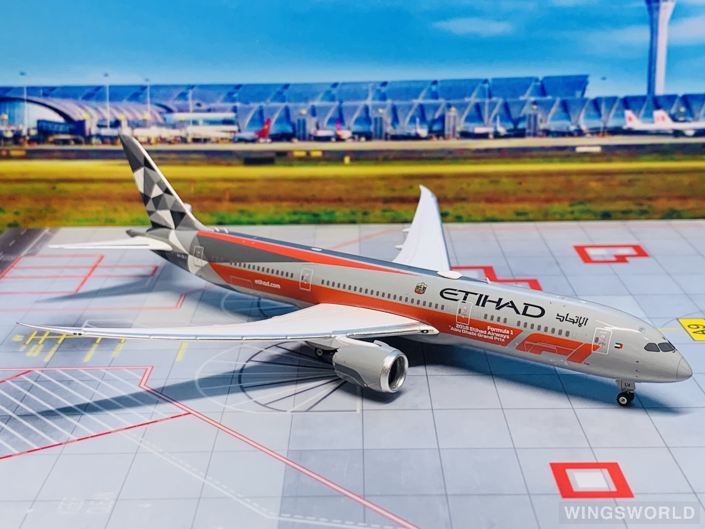 Phoenix 1:400 PH04243 Etihad Airways 阿提哈德航空 Boeing 787-9 A6-BLV