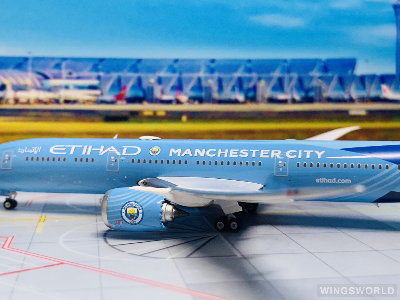 Phoenix 1:400 PH04302 Etihad Airways 阿提哈德航空 Boeing 787-9 A6-BND