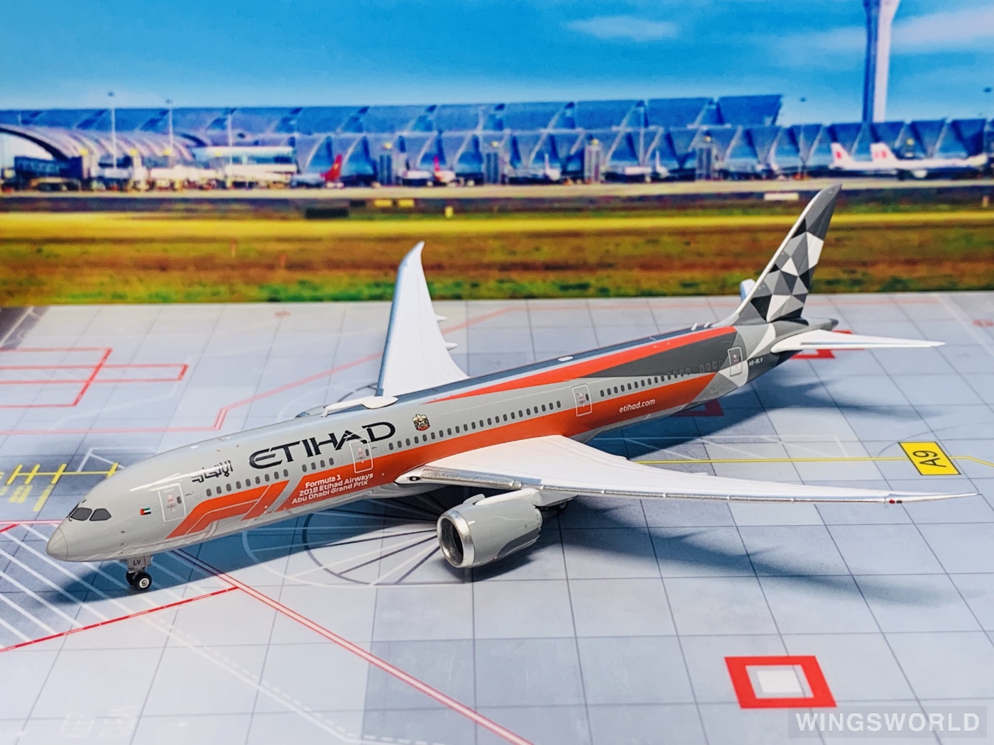 Phoenix 1:400 PH04243 Etihad Airways 阿提哈德航空 Boeing 787-9 A6-BLV
