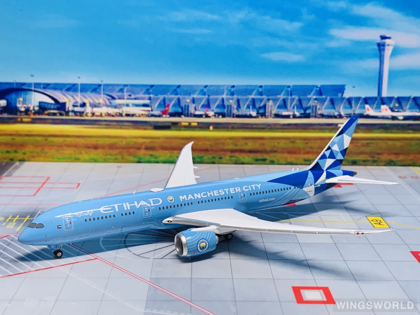 Phoenix 1:400 PH04302 Etihad Airways 阿提哈德航空 Boeing 787-9 A6-BND