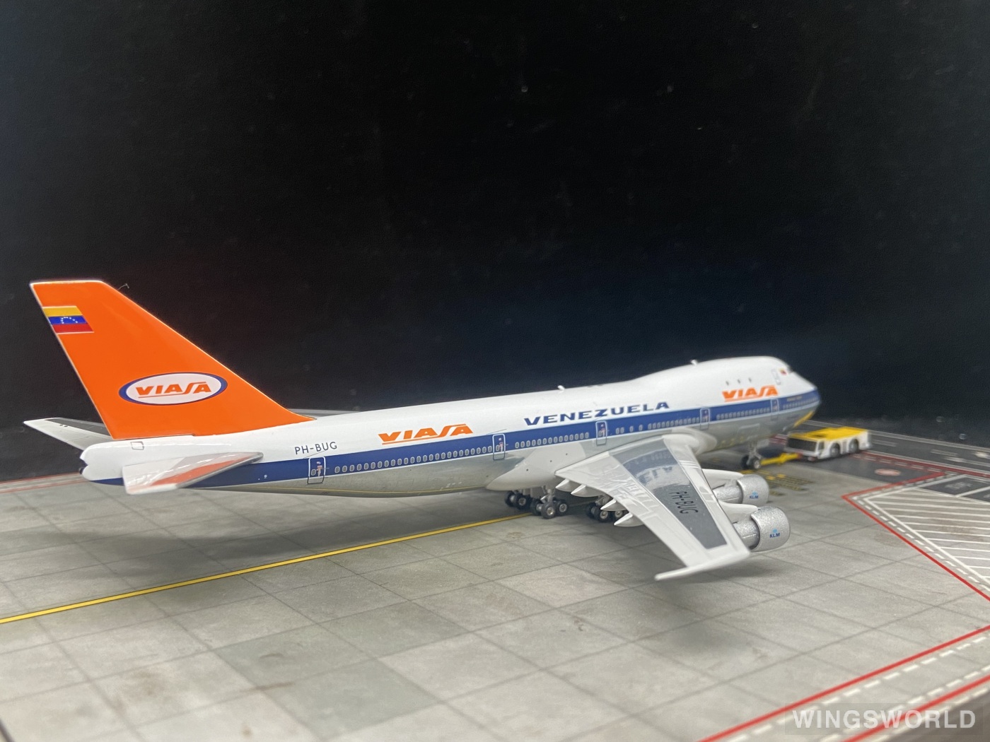 Phoenix 1:400 PH11681 KLM 荷兰皇家航空 Boeing 747-200 PH-BUG