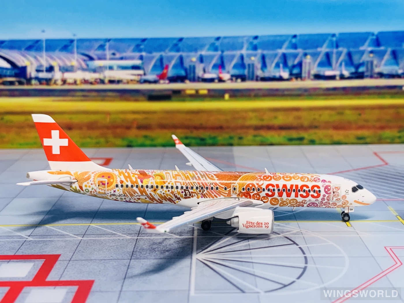 Herpa 1:400 Airbus A220-300 Swiss 瑞士国际航空562713 HB-JCA 的照片
